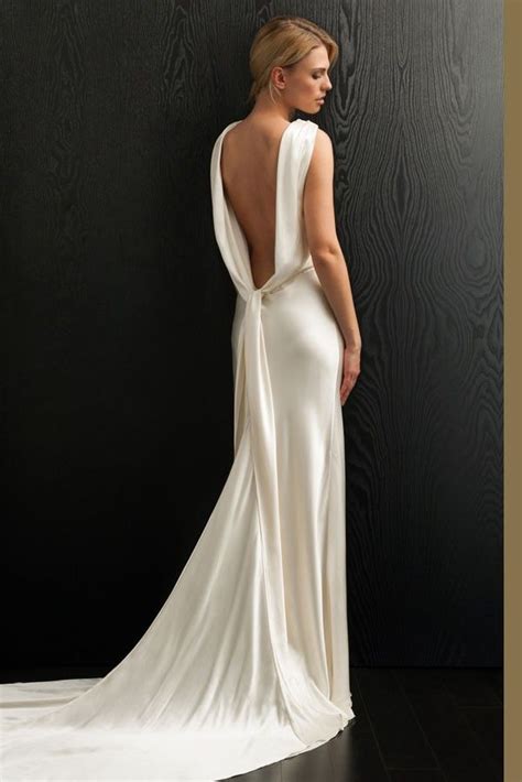 Old Hollywood Style Wedding Dress Trends 2023