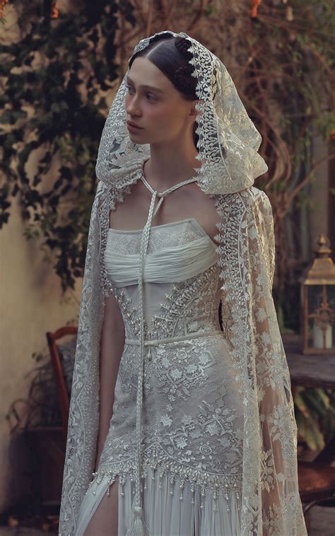 Vintage Wedding Dress Designers: Timeless Style Secrets
